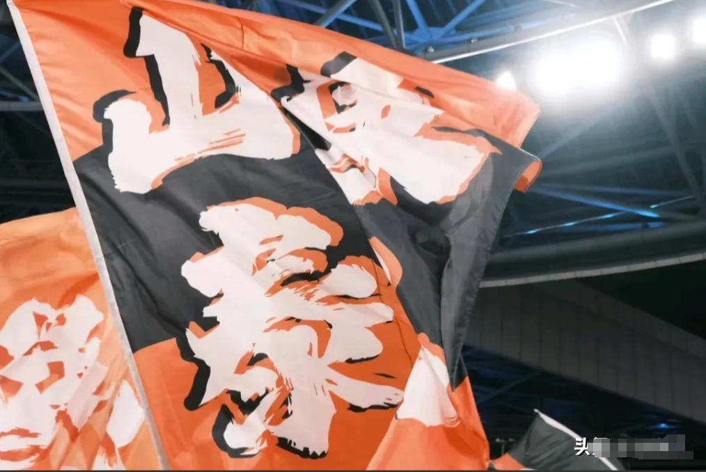 LOL电竞竞猜 -包含冲刺阶段突围战来临,山东泰山围绕法国杯临场应变,震撼外界,资深球员宣示担当的词条