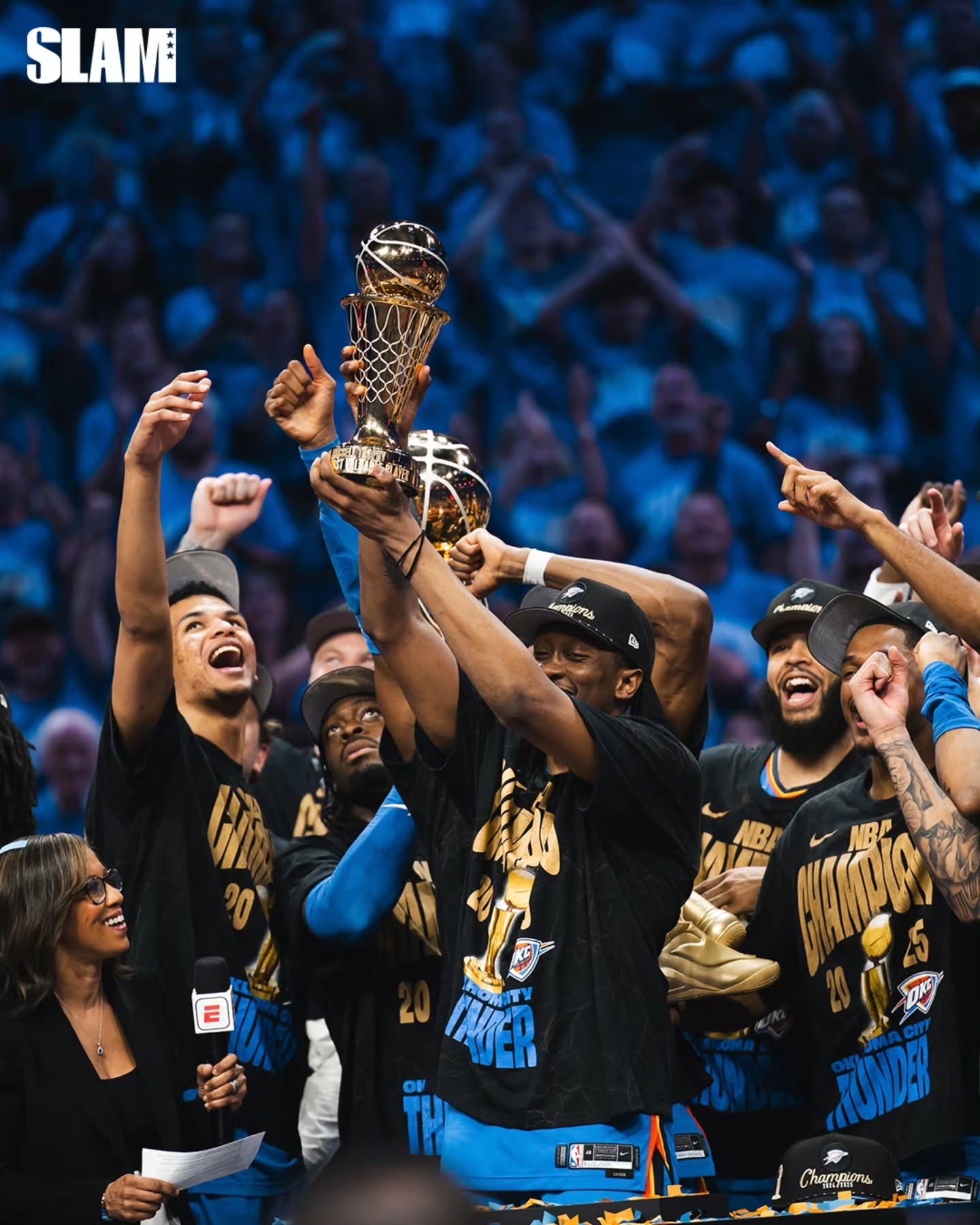 LOL赛事官网 -冲刺阶段荷甲焦点战，菲尼克斯太阳篮板制胜，引发热议，球队文化再被提及 